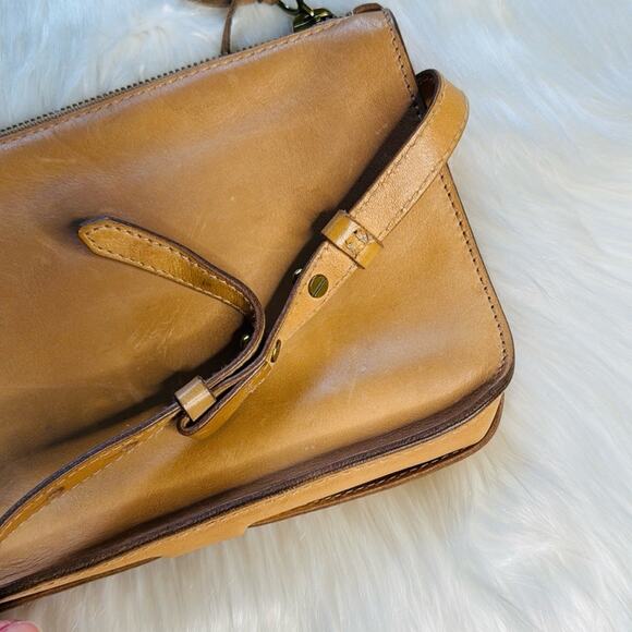 Madewell Nude Leather Simple Crossbody Bag - Picture 7 of 9